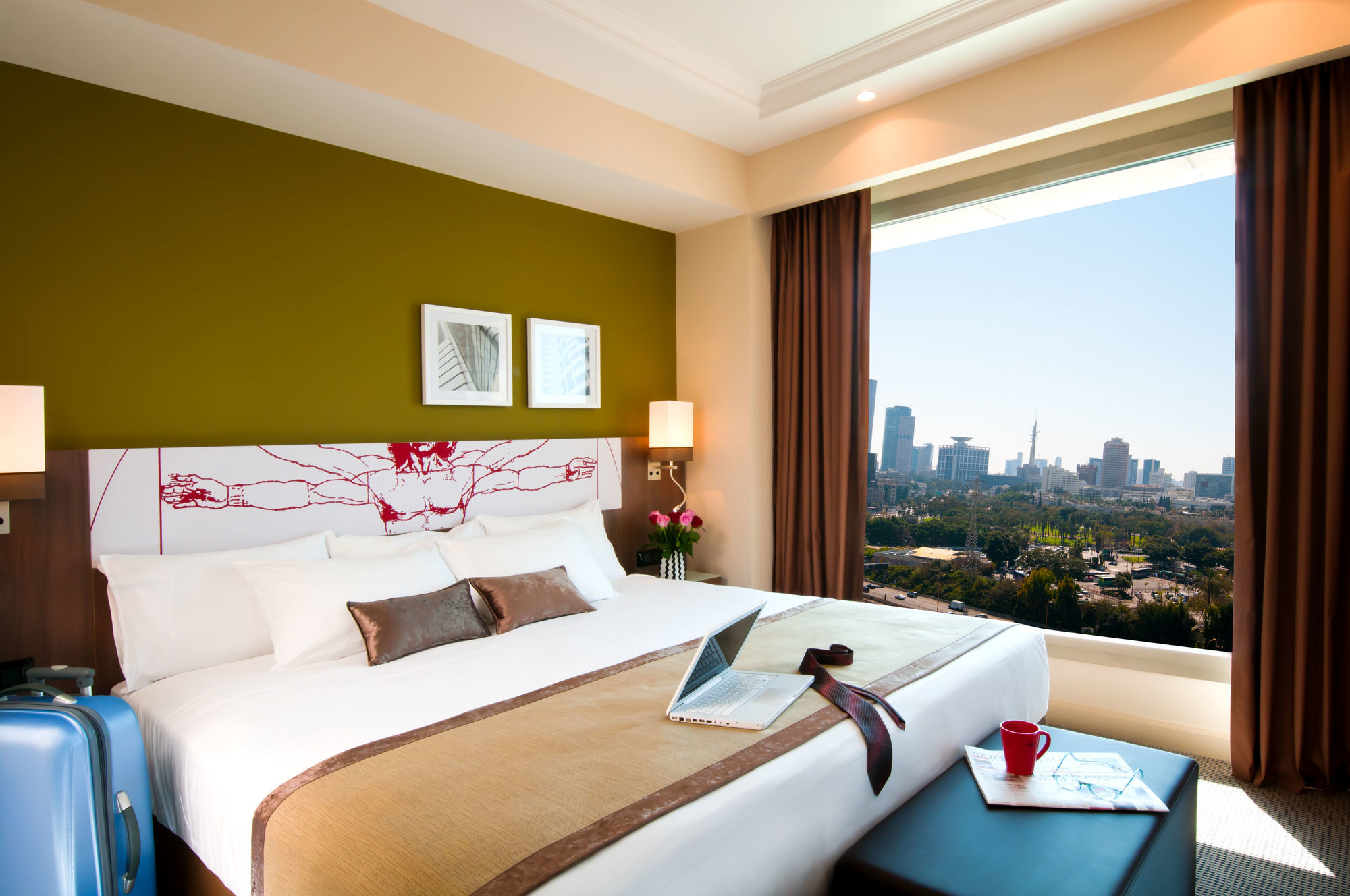 Leonardo City Tower Hotel Tel Aviv Giv'atayim Kültér fotó Deluxe Room